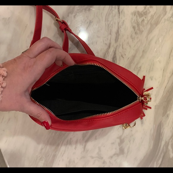 Luxury Leather Red Tassel Purse - Picture 2 of 2